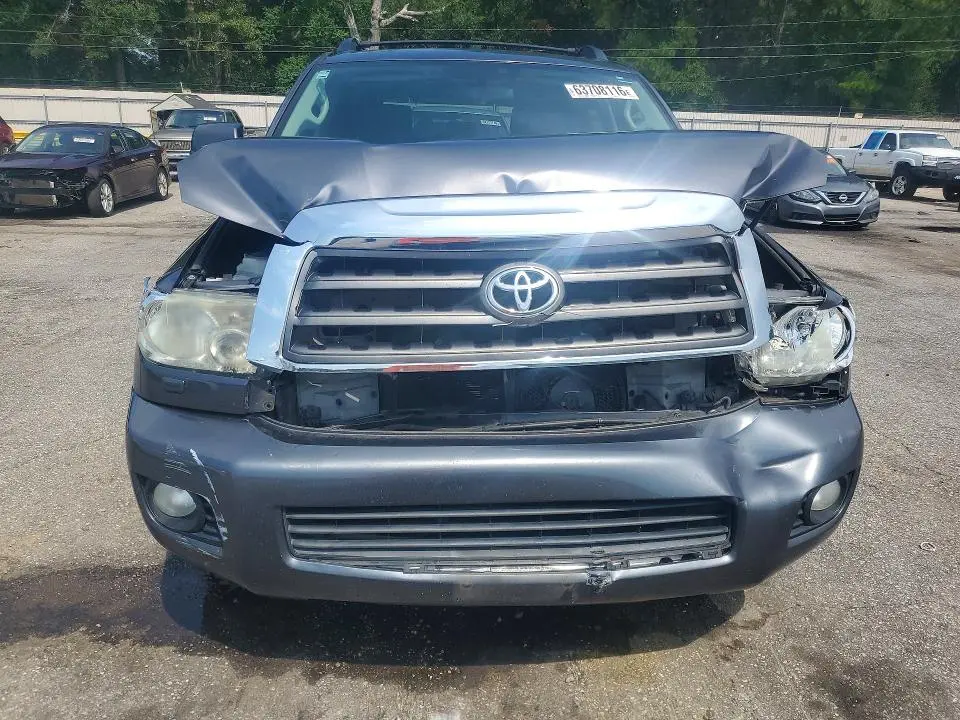 2014 TOYOTA SEQUOIA SR5  