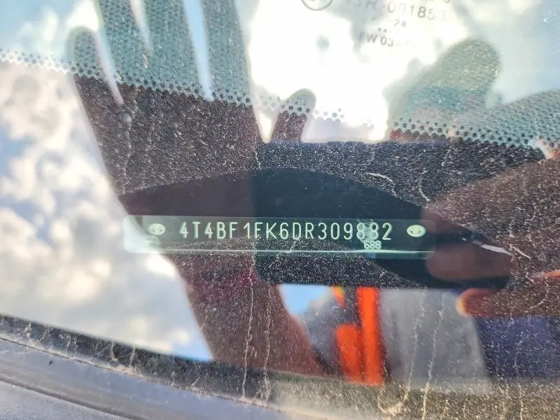 2013 TOYOTA CAMRY LE  