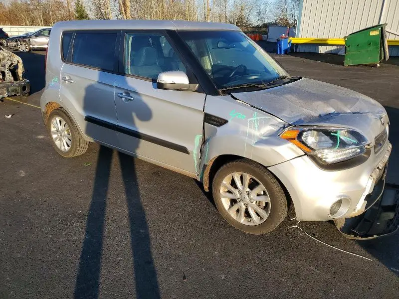 2013 KIA SOUL +  