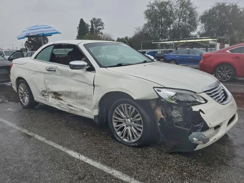 2011 CHRYSLER 200 LIMITED  