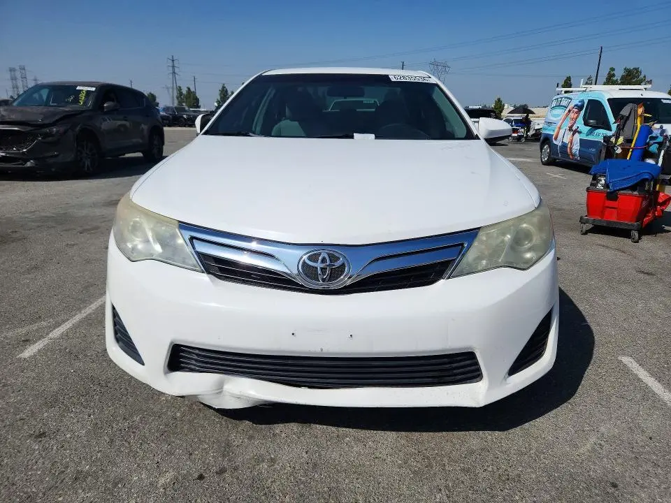 2012 TOYOTA CAMRY LE  