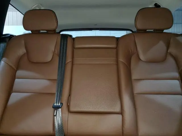 2019 VOLVO V60 T6 MOMENTUM  