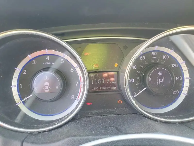 2011 HYUNDAI SONATA GLS  