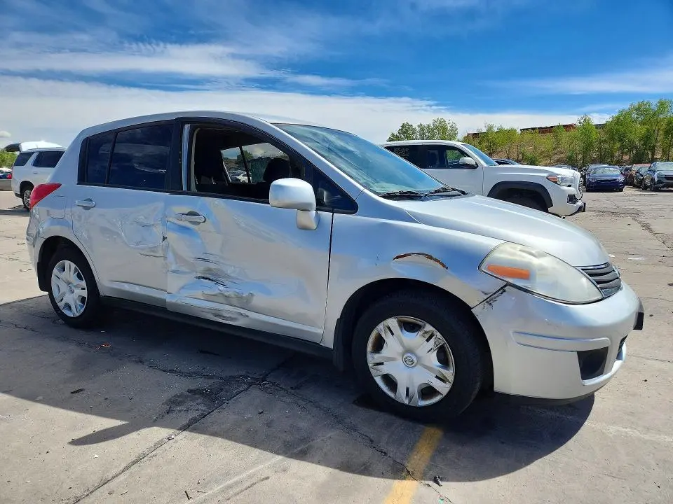 2011 NISSAN VERSA 1.8 S  