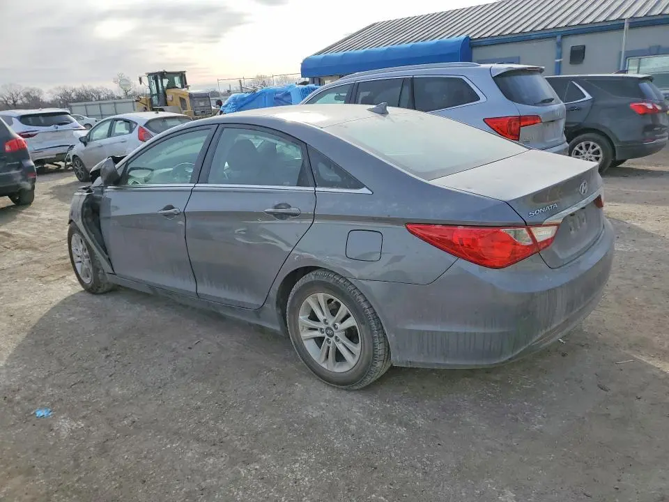 2012 HYUNDAI SONATA GLS  