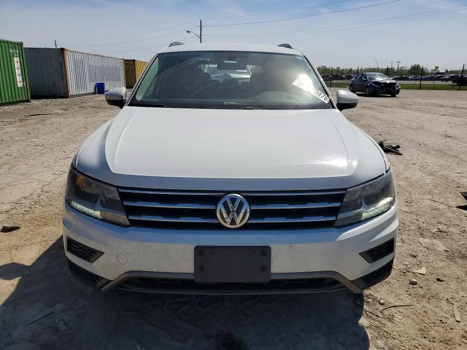 2020 VOLKSWAGEN TIGUAN SE  