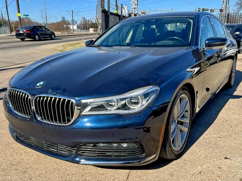 2016 BMW 750 XI  