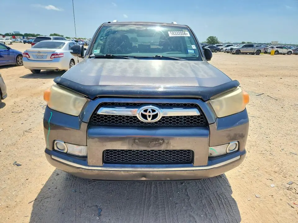 2010 TOYOTA 4RUNNER SR5  