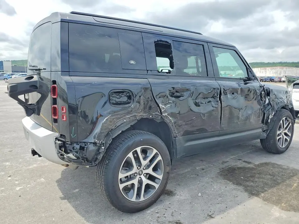 2024 LAND ROVER DEFENDER 110 S  