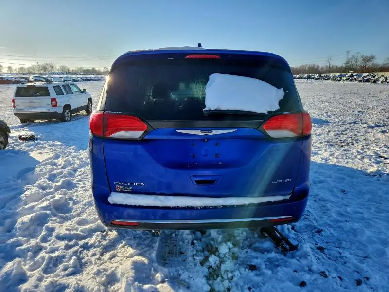 2019 CHRYSLER PACIFICA LIMITED  