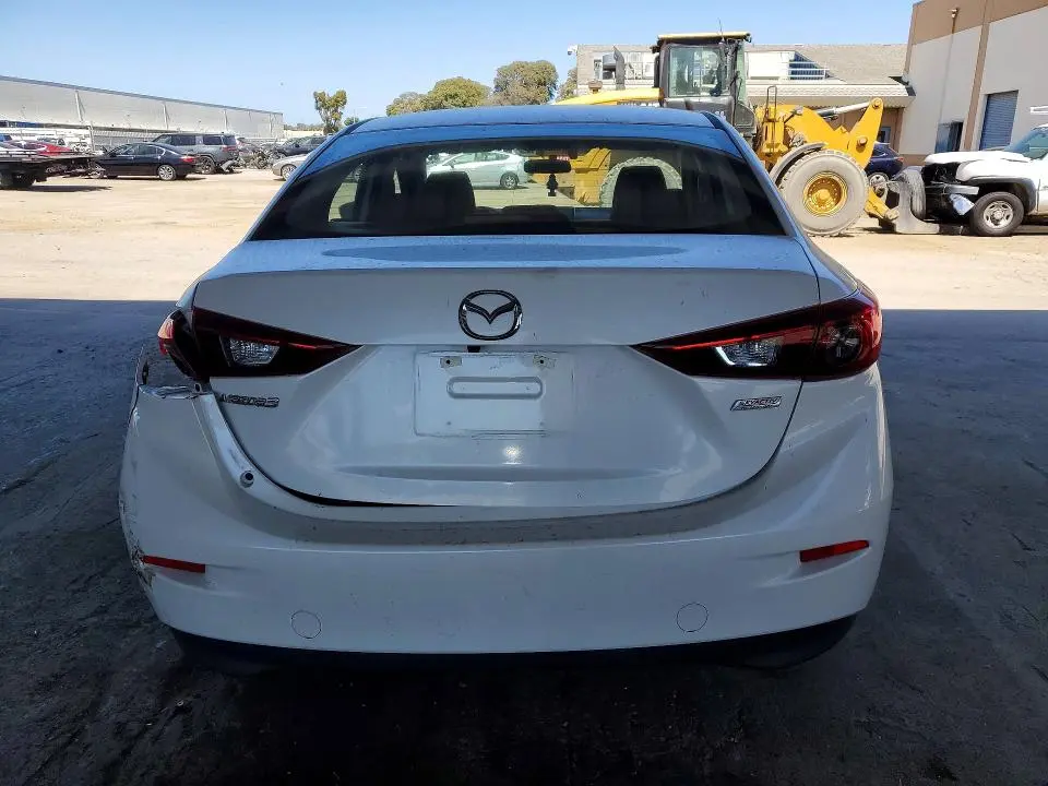 2016 MAZDA 3 SPORT  