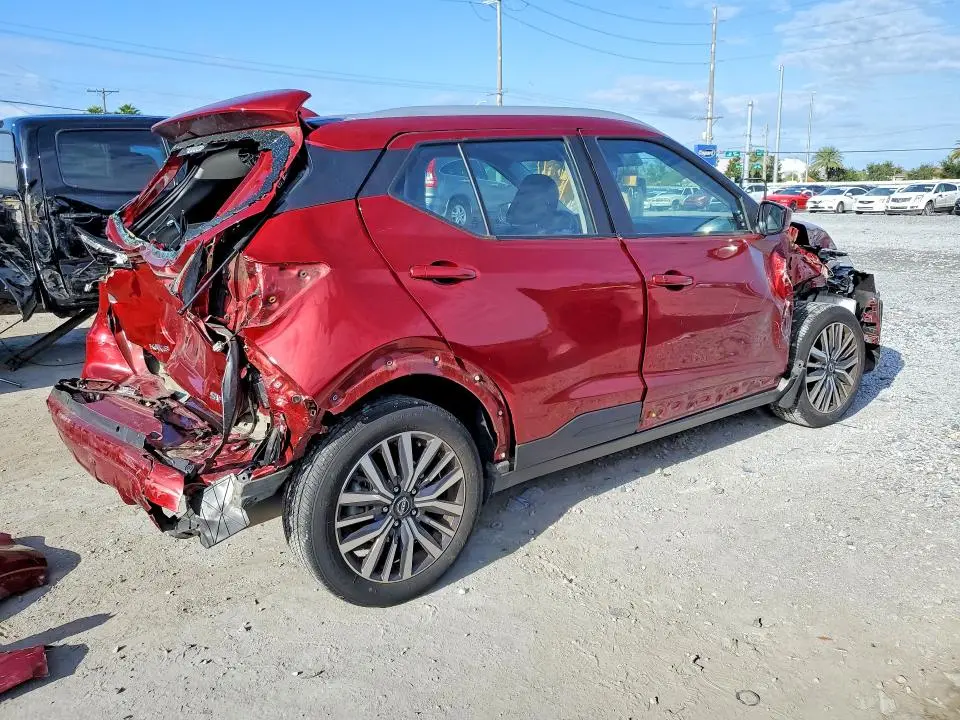 2023 NISSAN KICKS SV  
