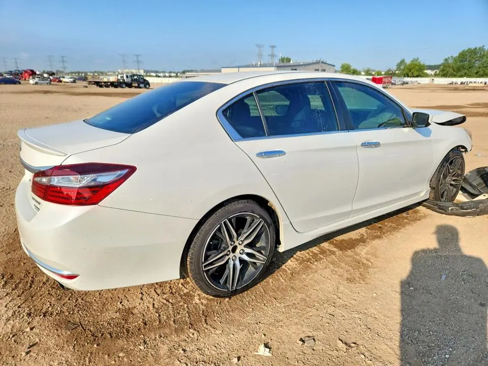 2017 HONDA ACCORD SPORT  