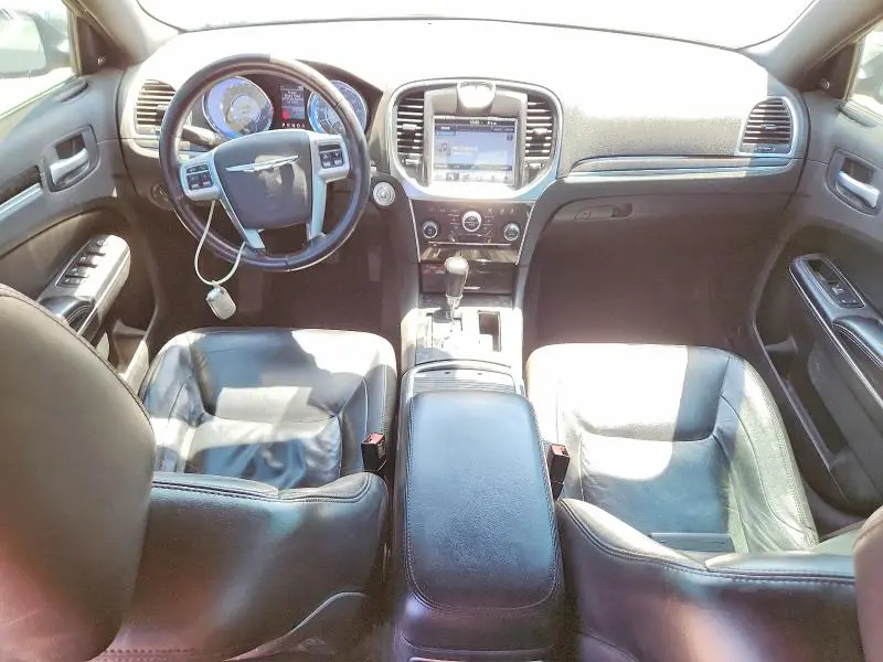 2011 CHRYSLER 300 LIMITED  