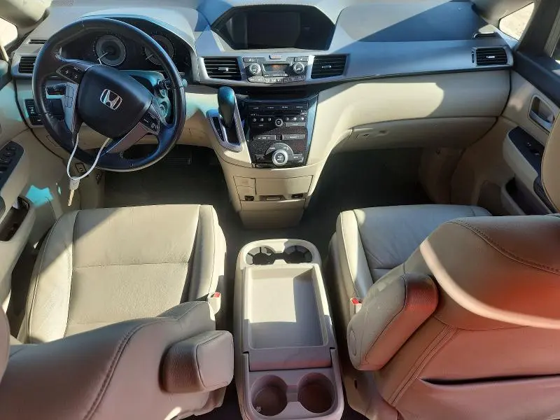 2011 HONDA ODYSSEY   
