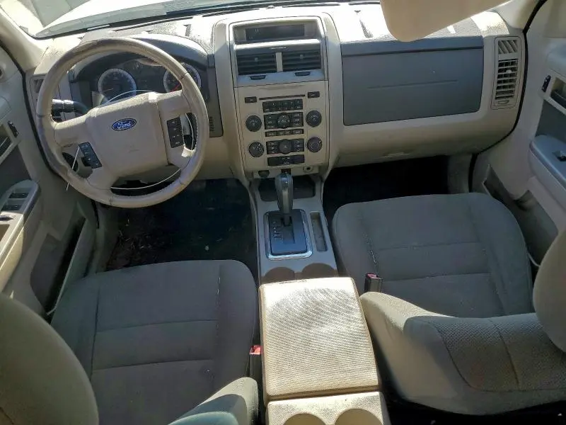 2010 FORD ESCAPE XLT  