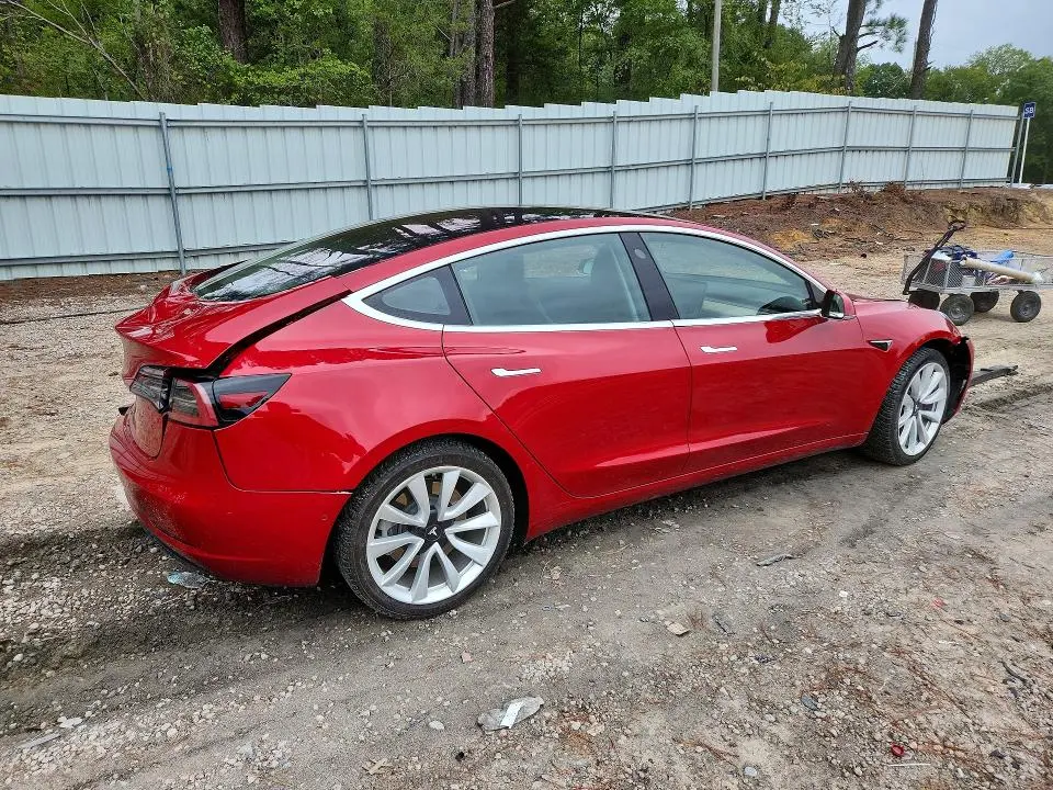 2018 TESLA MODEL 3   