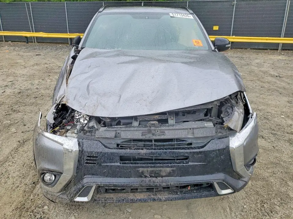 2019 MITSUBISHI OUTLANDER SE  