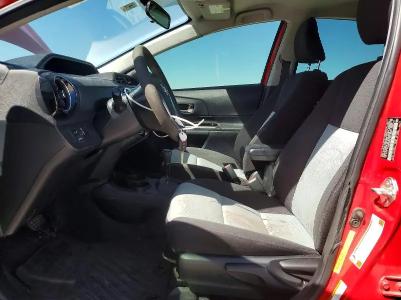 2015 TOYOTA PRIUS C TWO  