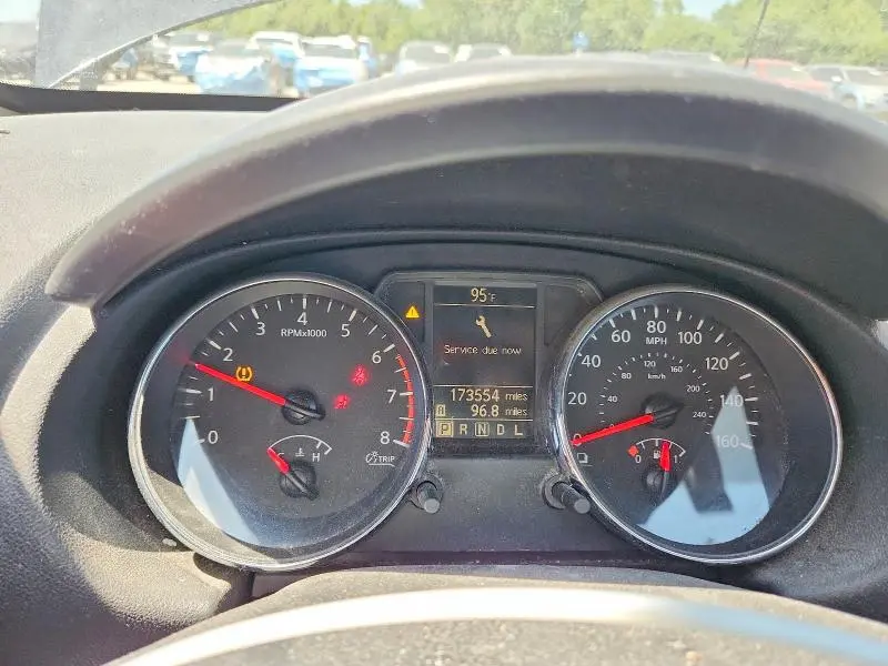 2012 NISSAN ROGUE S  