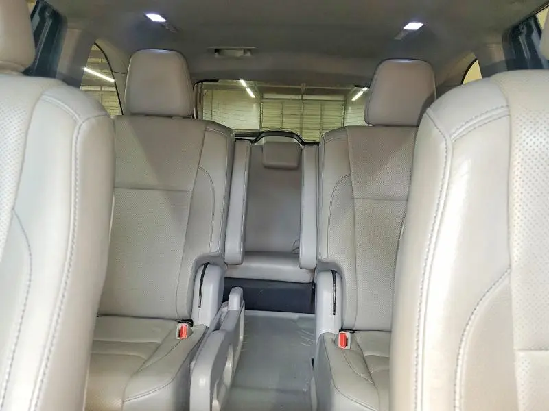 2019 TOYOTA HIGHLANDER LIMITED PLATINUM  