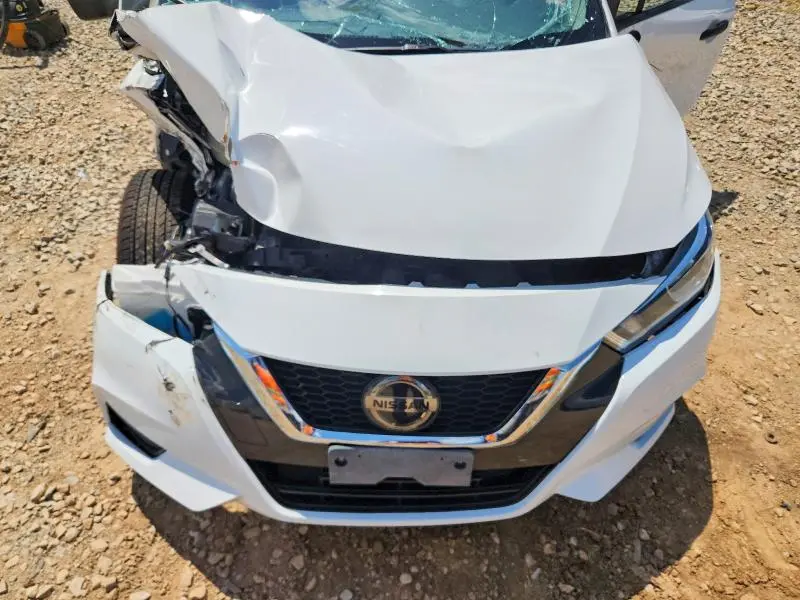 2021 NISSAN VERSA S  