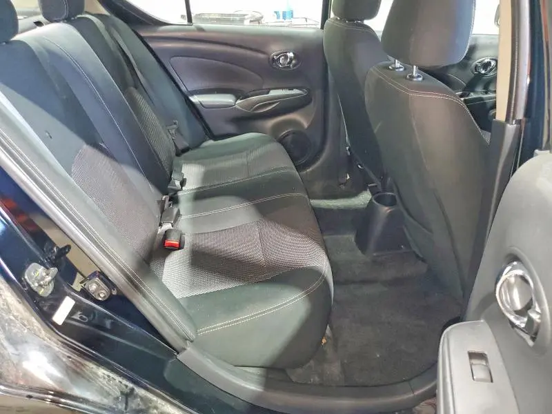 2018 NISSAN VERSA SV  