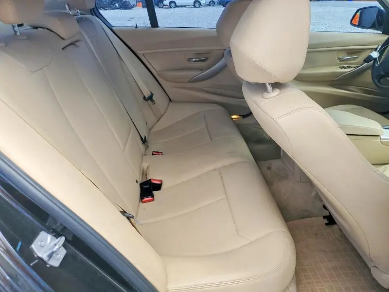 2016 BMW 320 I  
