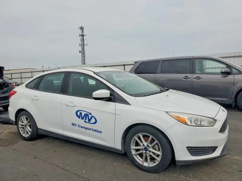 2018 FORD FOCUS SE  