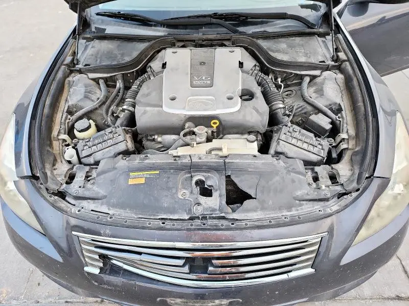 2011 INFINITI G37 BASE  
