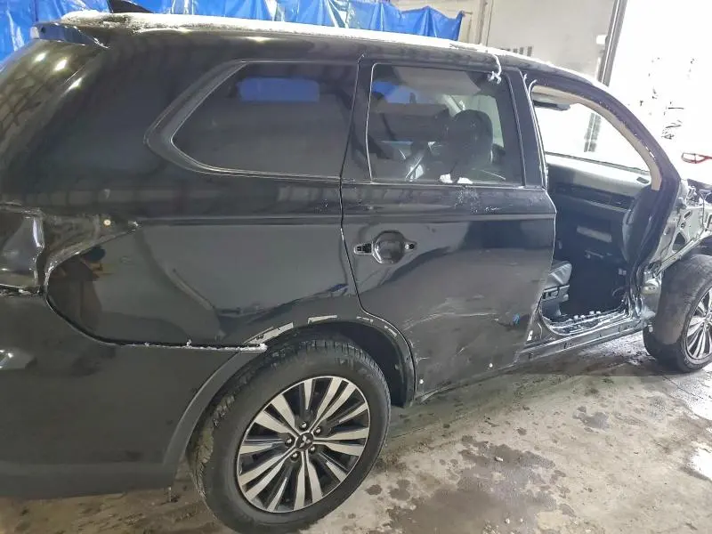 2020 MITSUBISHI OUTLANDER SE  