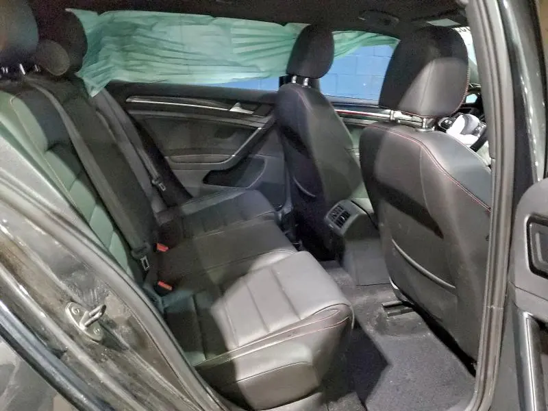 2017 VOLKSWAGEN GTI S/SE  