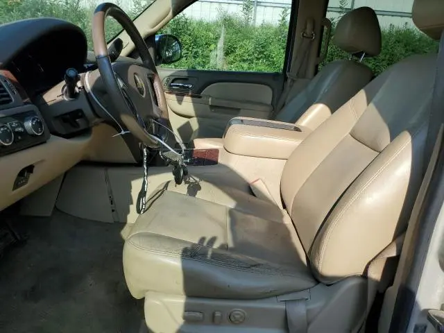 2011 CHEVROLET SUBURBAN K1500 LTZ  