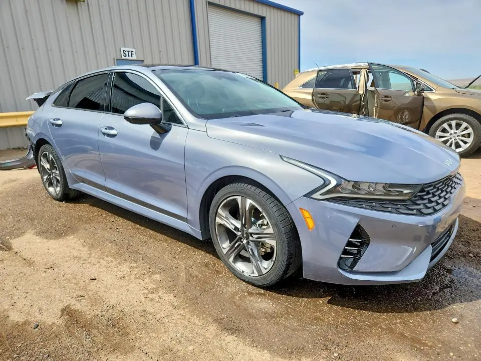 2022 KIA K5 EX  