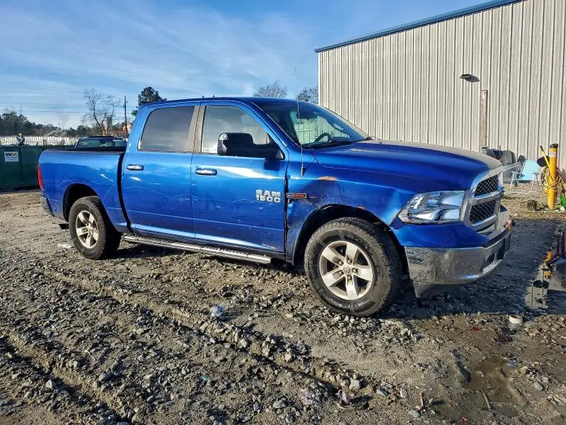 2015 RAM 1500 SLT  