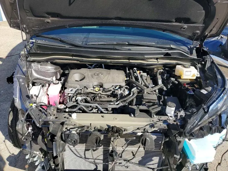 2024 TOYOTA SIENNA XLE 8-PASSENGER  