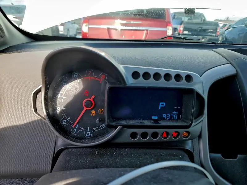 2015 CHEVROLET SONIC LS  