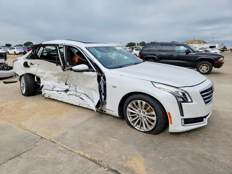 2018 CADILLAC CT6 LUXURY  