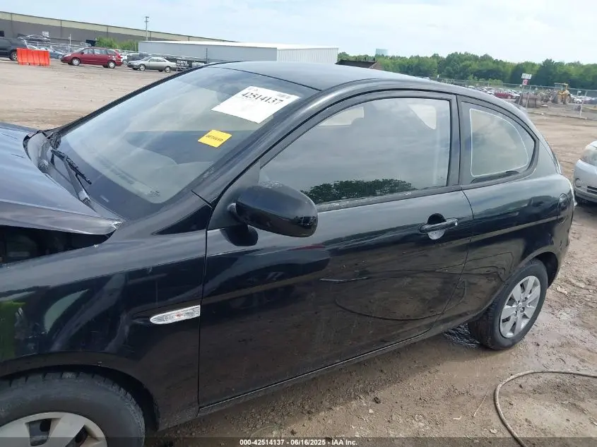2010 HYUNDAI ACCENT GS