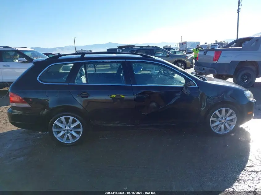 2013 VOLKSWAGEN JETTA SPORTWAGEN 2.0L TDI