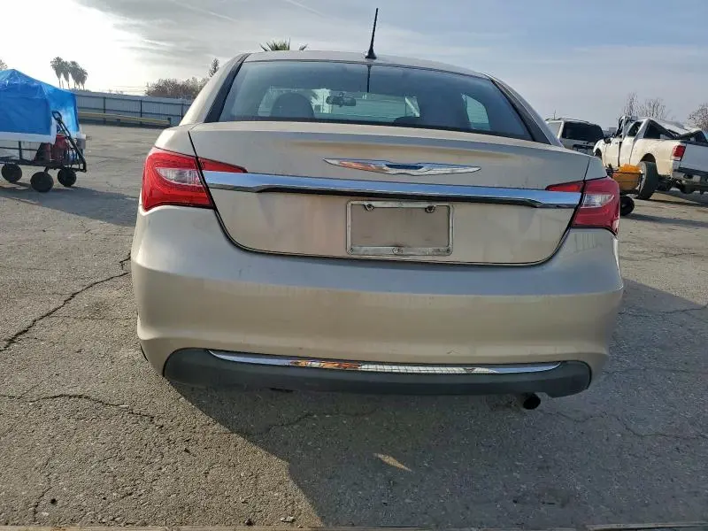 2013 CHRYSLER 200 LX  