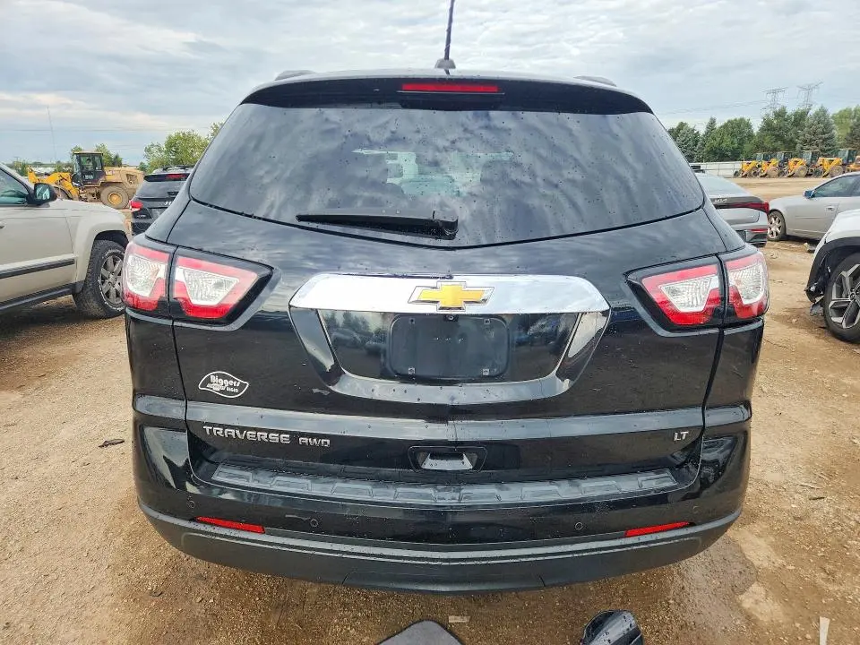 2017 CHEVROLET TRAVERSE LT  