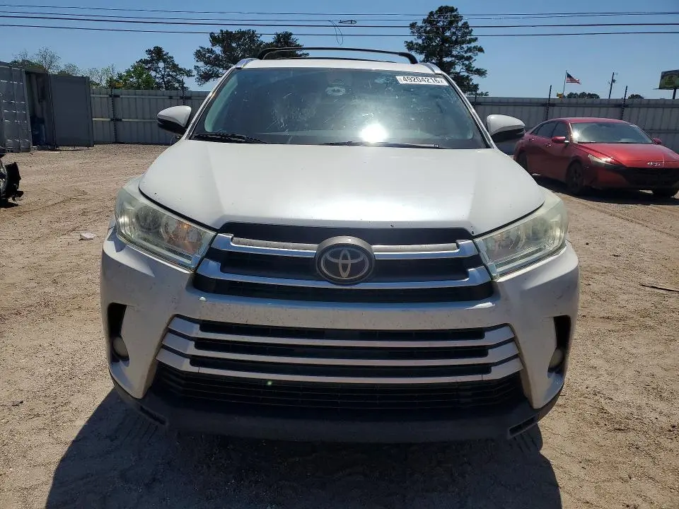 2018 TOYOTA HIGHLANDER XLE  