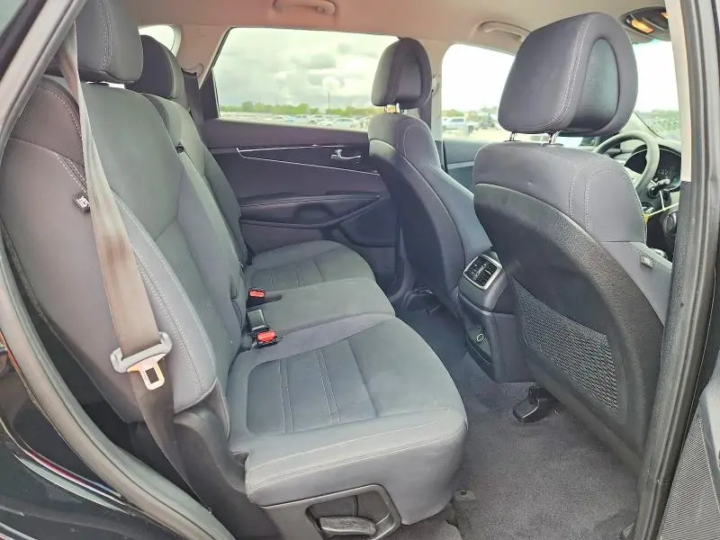 2016 KIA SORENTO L  