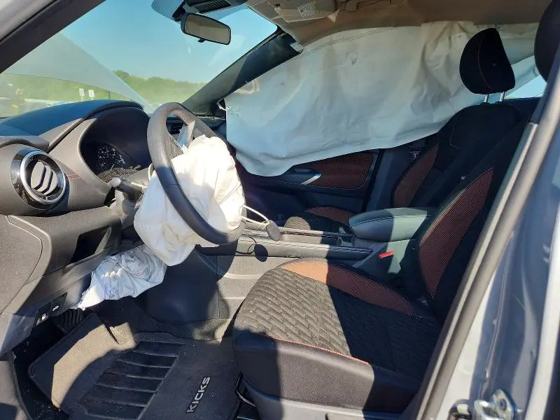 2022 NISSAN KICKS SR  