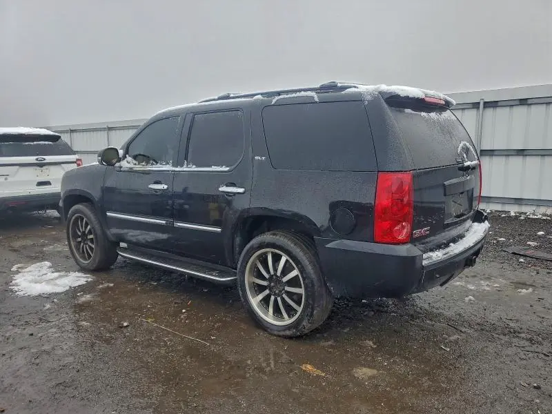 2012 CADILLAC ESCALADE LUXURY  