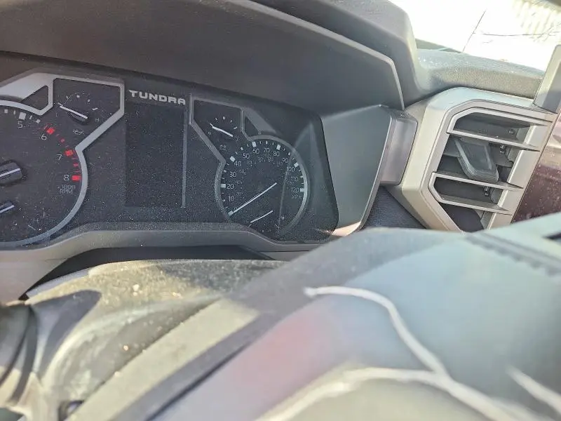 2025 TOYOTA TUNDRA SR5  