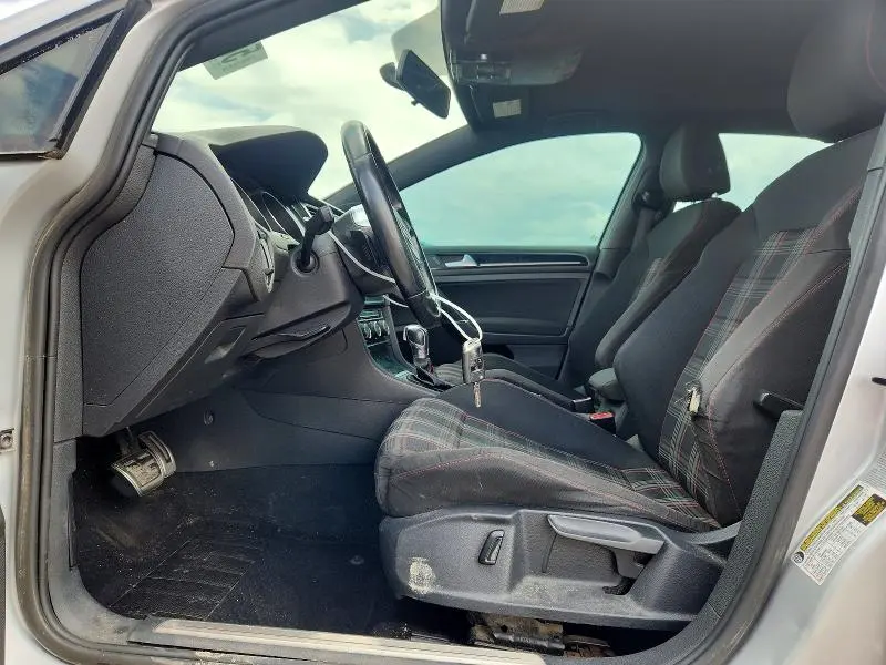 2015 VOLKSWAGEN GTI   