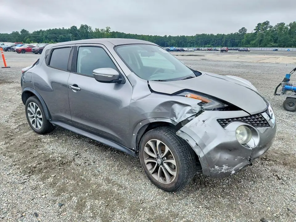 2017 NISSAN JUKE SV  