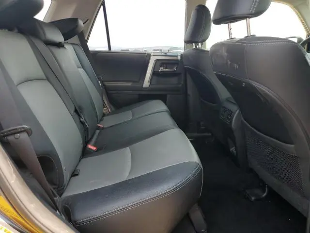 2020 TOYOTA 4RUNNER SR5/SR5 PREMIUM  